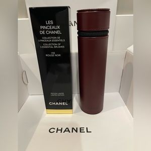 New Limited Edition. Chanel Codes Couleur Brush Set/case. Rouge Noir